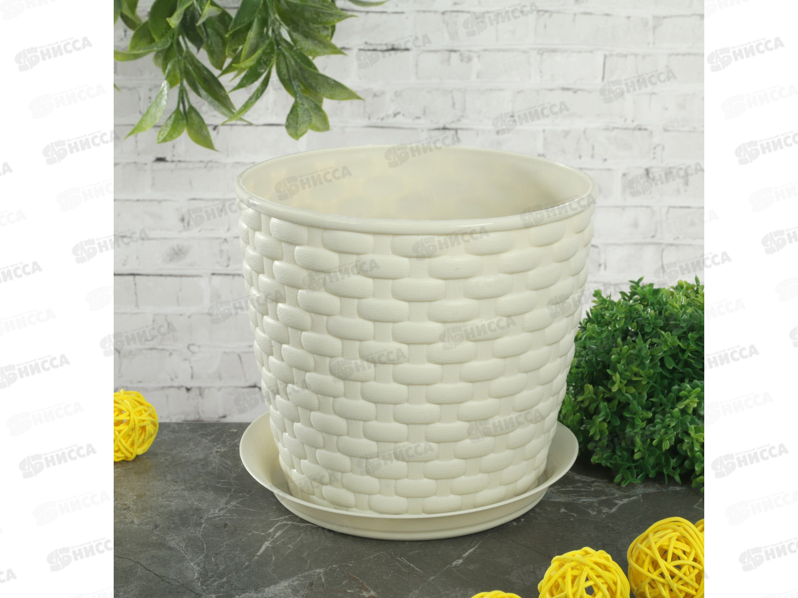 Кашпо РОТАНГ 1л с поддоном белый  Д 135  М3080 *16