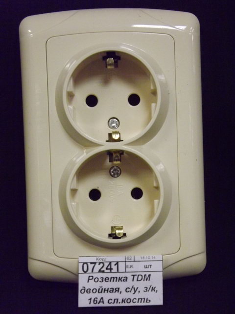 Розетка TDM двойная, cкрытой установки, з/к, 16А сл.кость &quotОнега&quot, 0047