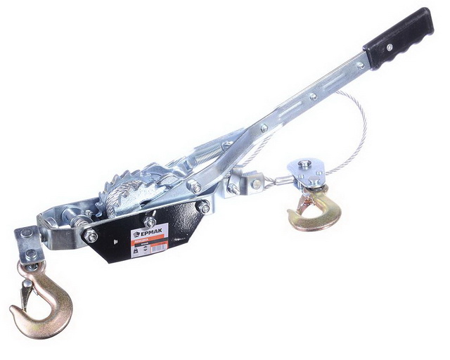Лебедка  ручная ЕРМАК TR8021 2т, длина троса 2,5м  737-058   г