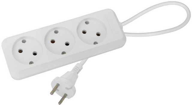 Удлинитель  СПУТНИК УК-203  3м, 3гнезда, без заземления  10А *20