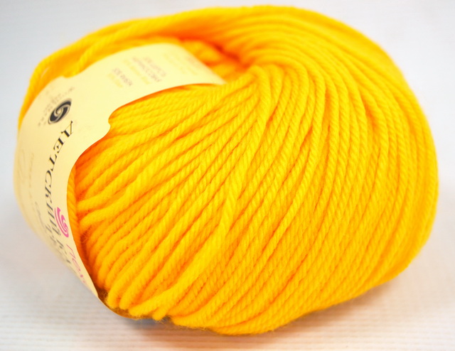 Пряжа Детский каприз желток мериносовая шерсть50% фибра50% 50гр 225м 12