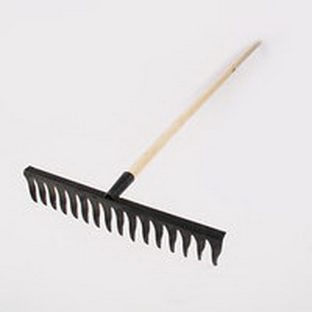 Грабли витые 16 зубые с деревянным черенком