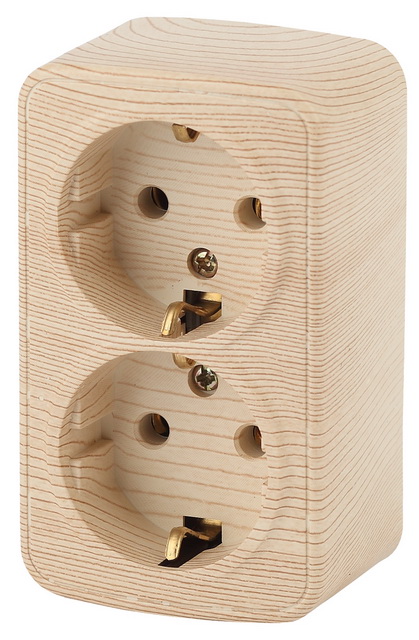 Розетка INTRO Polo открытая установка, 2местная, сосна, с заземлением, 3-204-11 *12