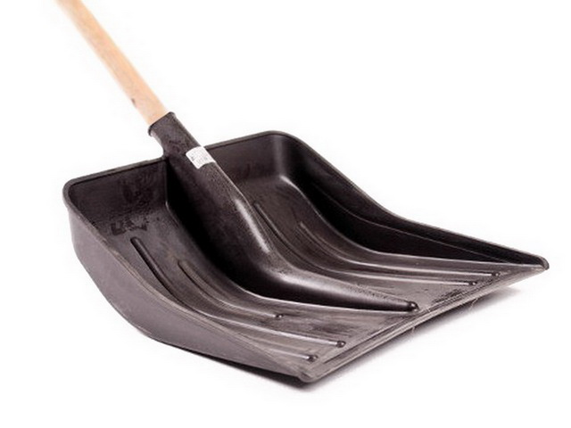 Лопата для снега 360*380мм с черенком пластик без крепления Ангарск *6