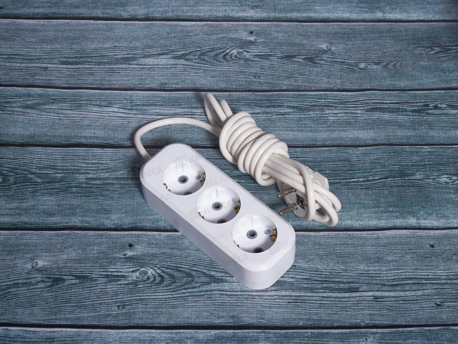 Удлинитель Атлант 3500Вт (с заземлением) 3 гнезда, ПВС 3м, MA200 (80010)