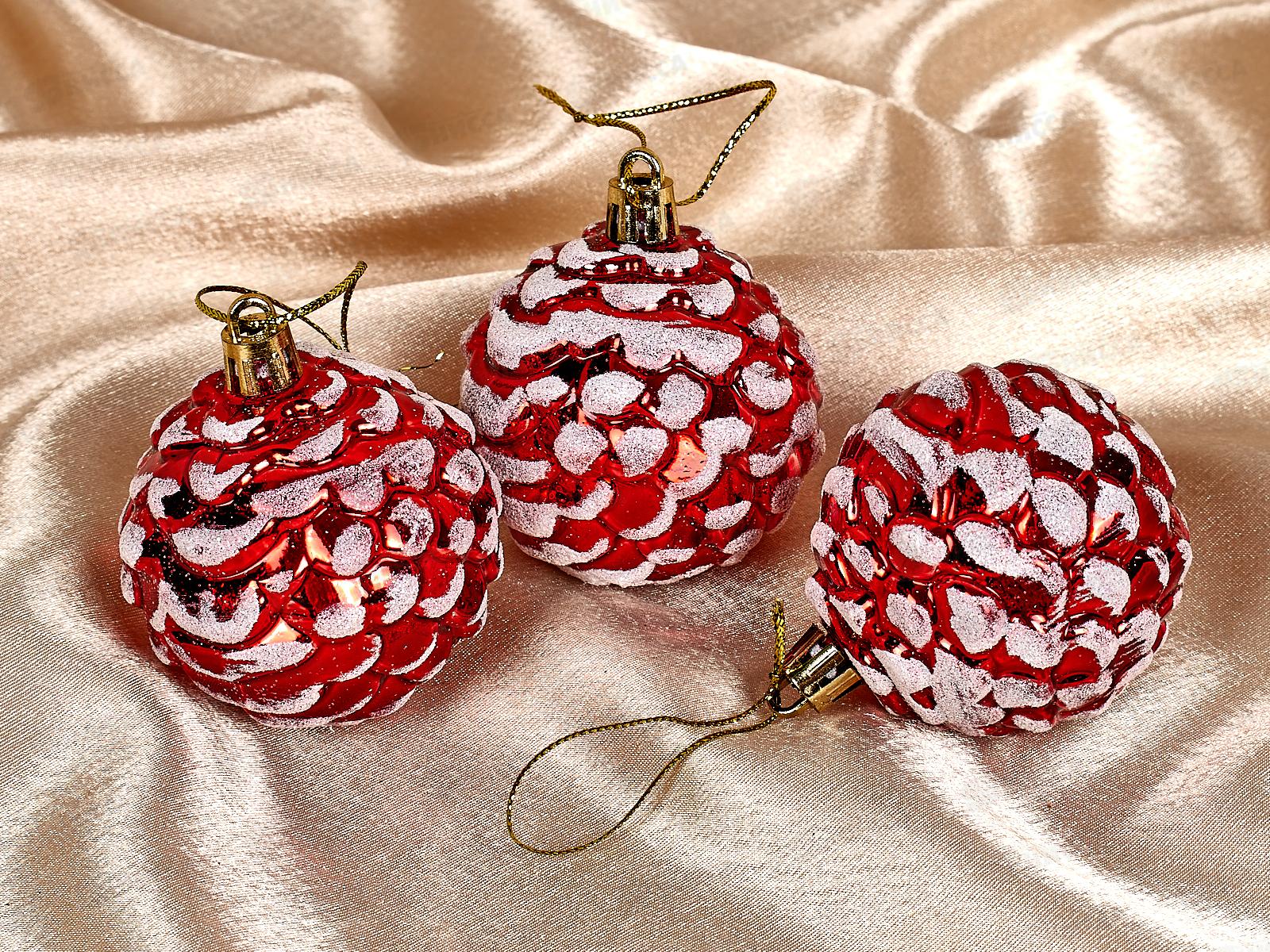 Набор елочных украшений 3шт Шишки нарядные 6см красный/белый 916-706