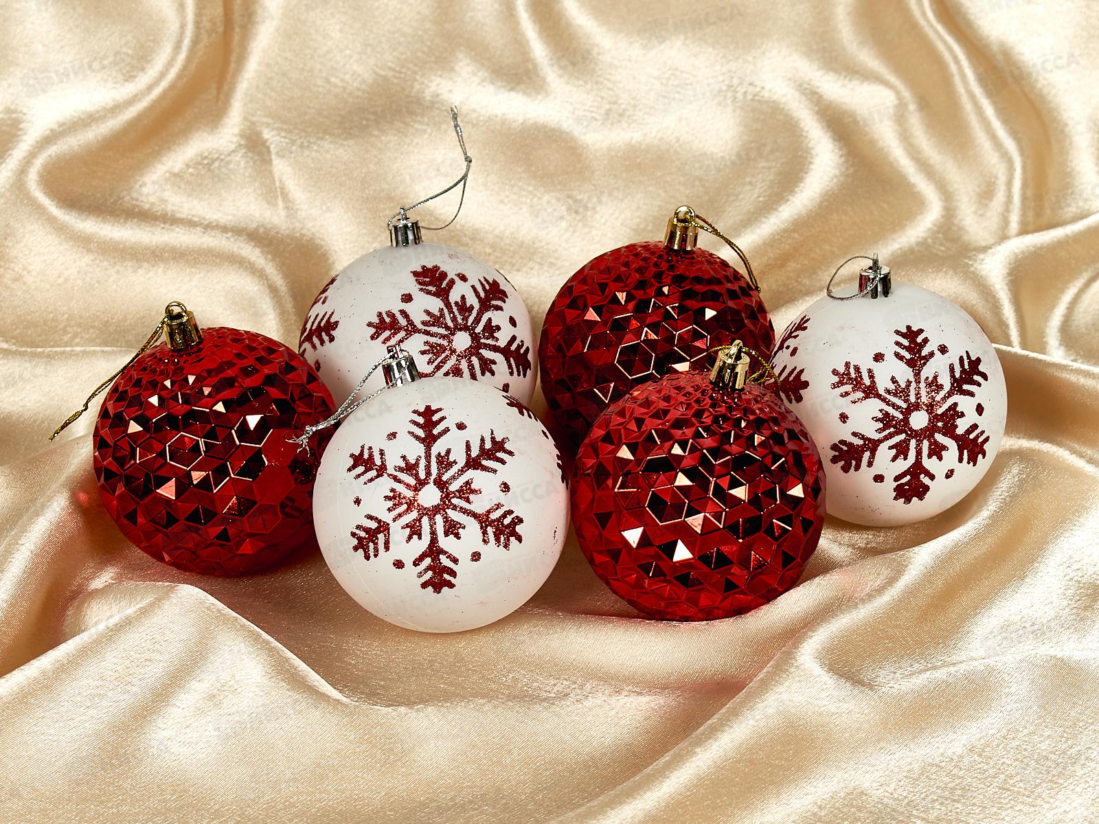 Набор елочных шаров 6шт &quotСнежное сияние&quot 8см красный/белый 201-2062