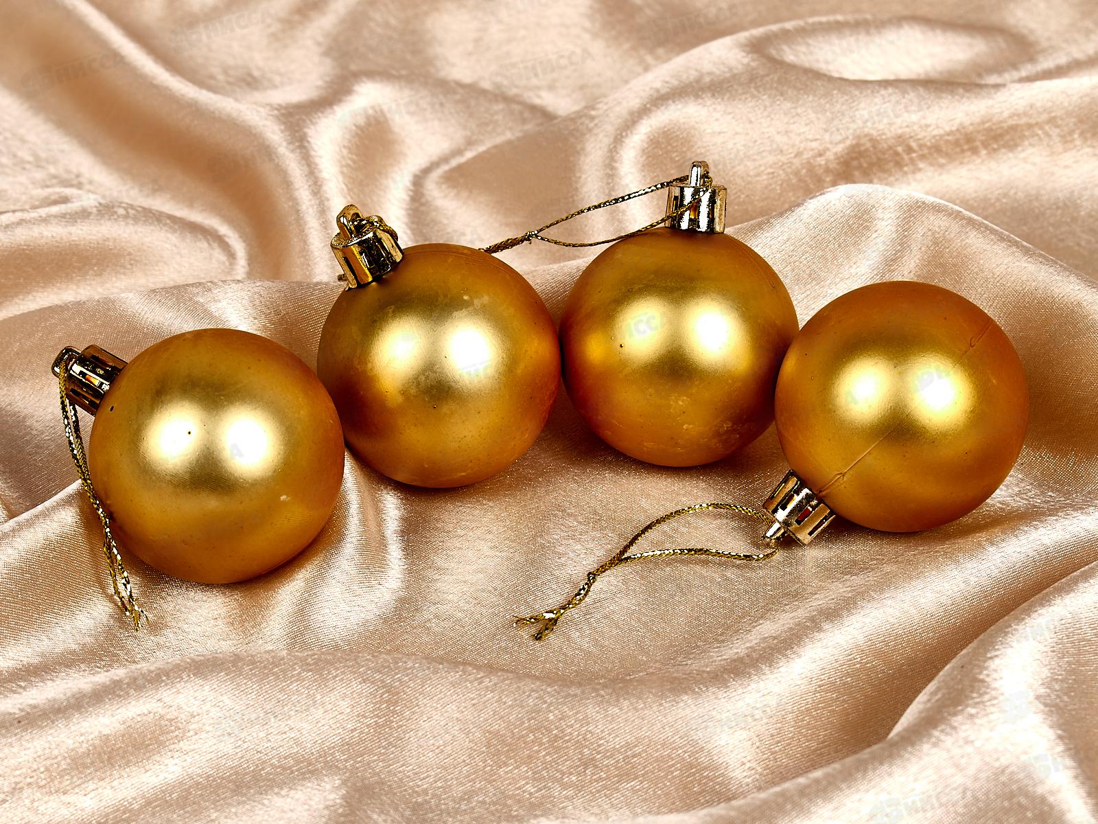 Набор елочных шаров 4шт &quotМатовый&quot 5см золотой 183-852