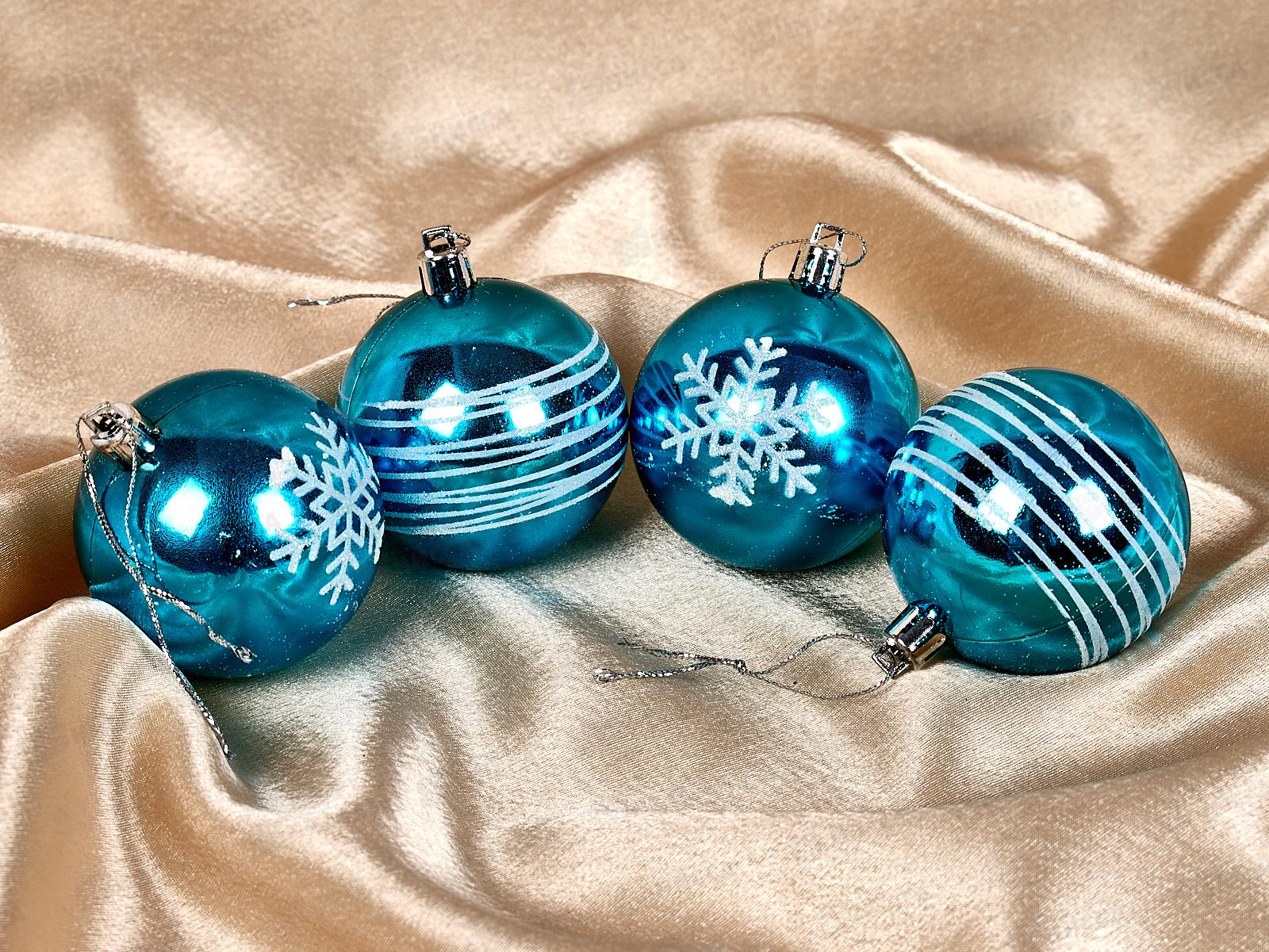 Набор елочных шаров 4шт &quotСнежные нити&quot 6см голубой/белый 201-1627