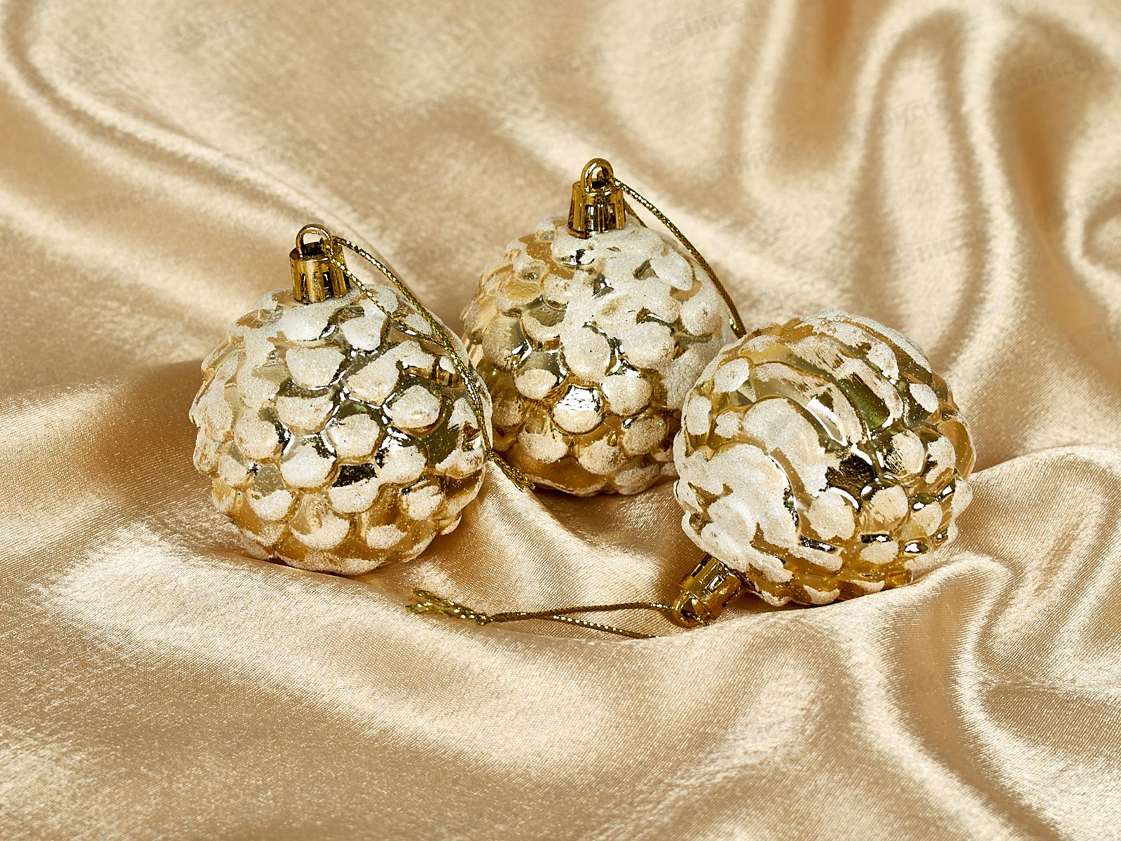 Набор елочных украшений 3шт Шишки нарядные 6см зол/бел 916-705