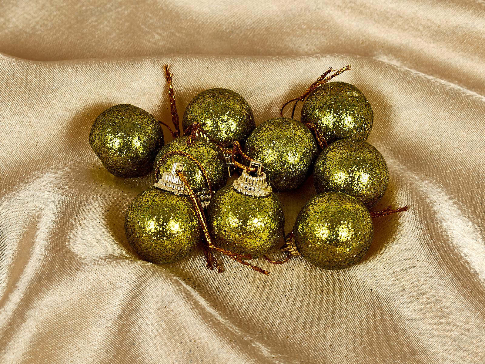 Набор елочных шаров 9шт &quotБлестящее напыление&quot 3см зеленый 201-0530