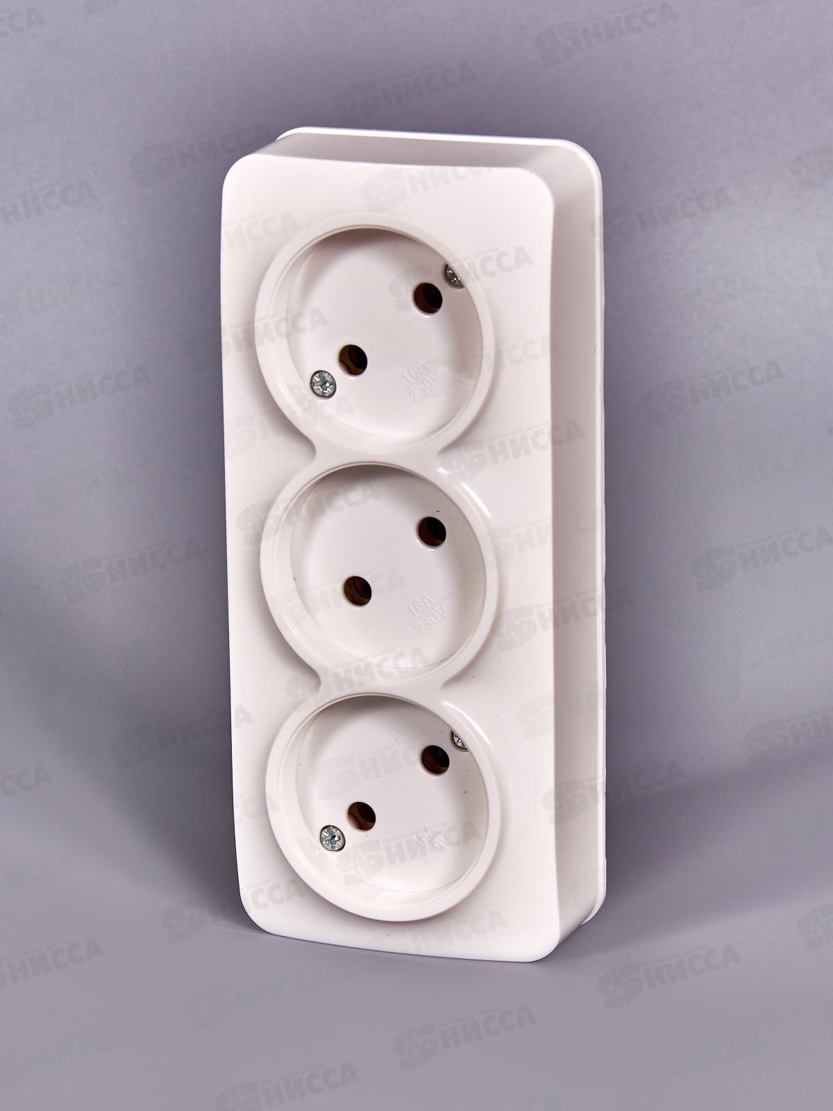 Розетка IONICH 3-местная открытой установки, бея заземления, 16А, 220В белая,керамика,1445 *10