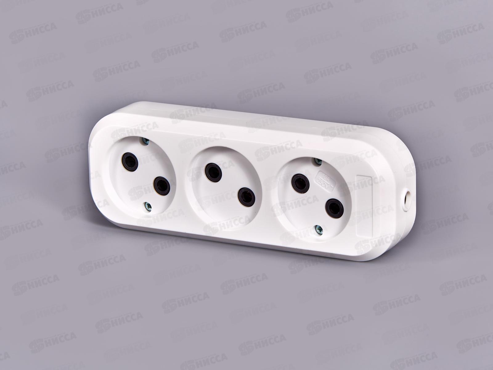 Колодка для удлинителя IONICH 3 гнезда без заземления,1518