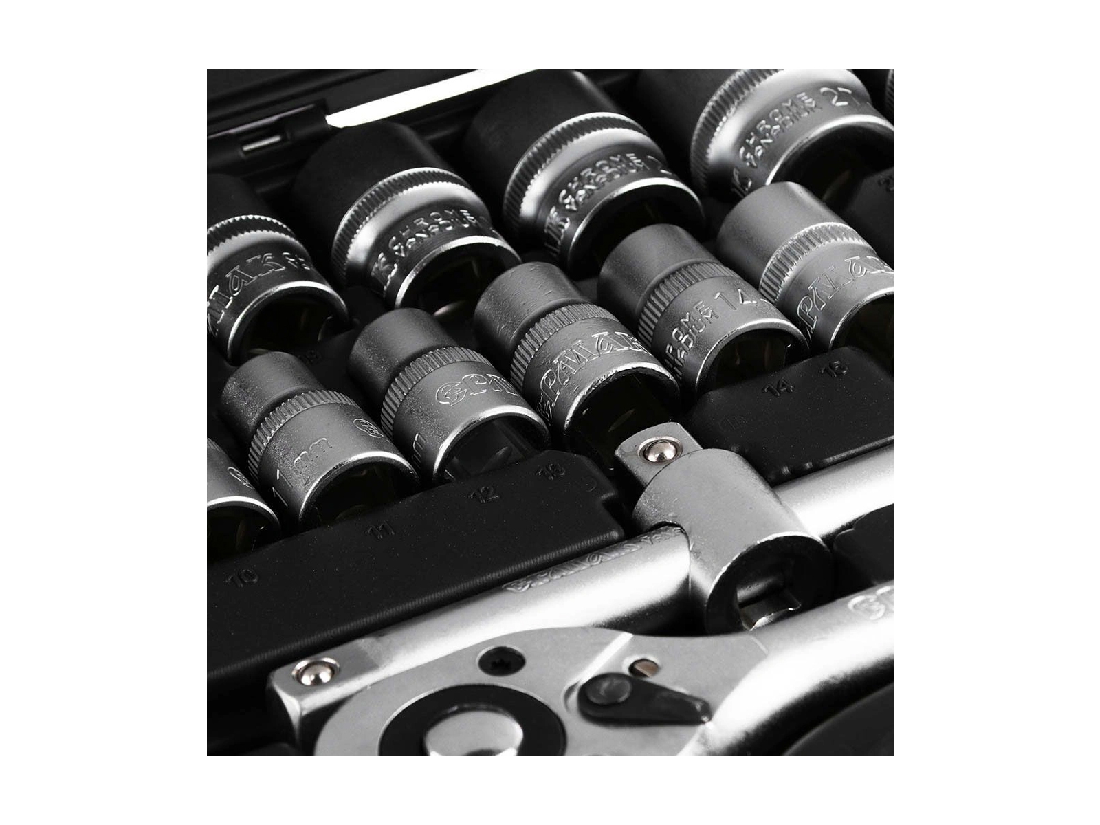 Набор профессионального инструмента 22предмета ЕРМАК     г