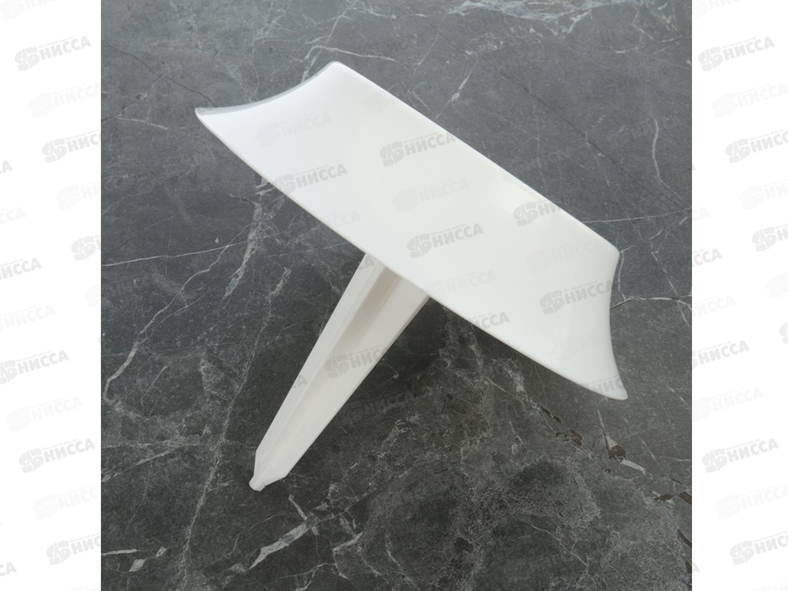 Ваза для цветов под срезку диаметр 190мм высота 410мм с колышком белая, М3048 *12