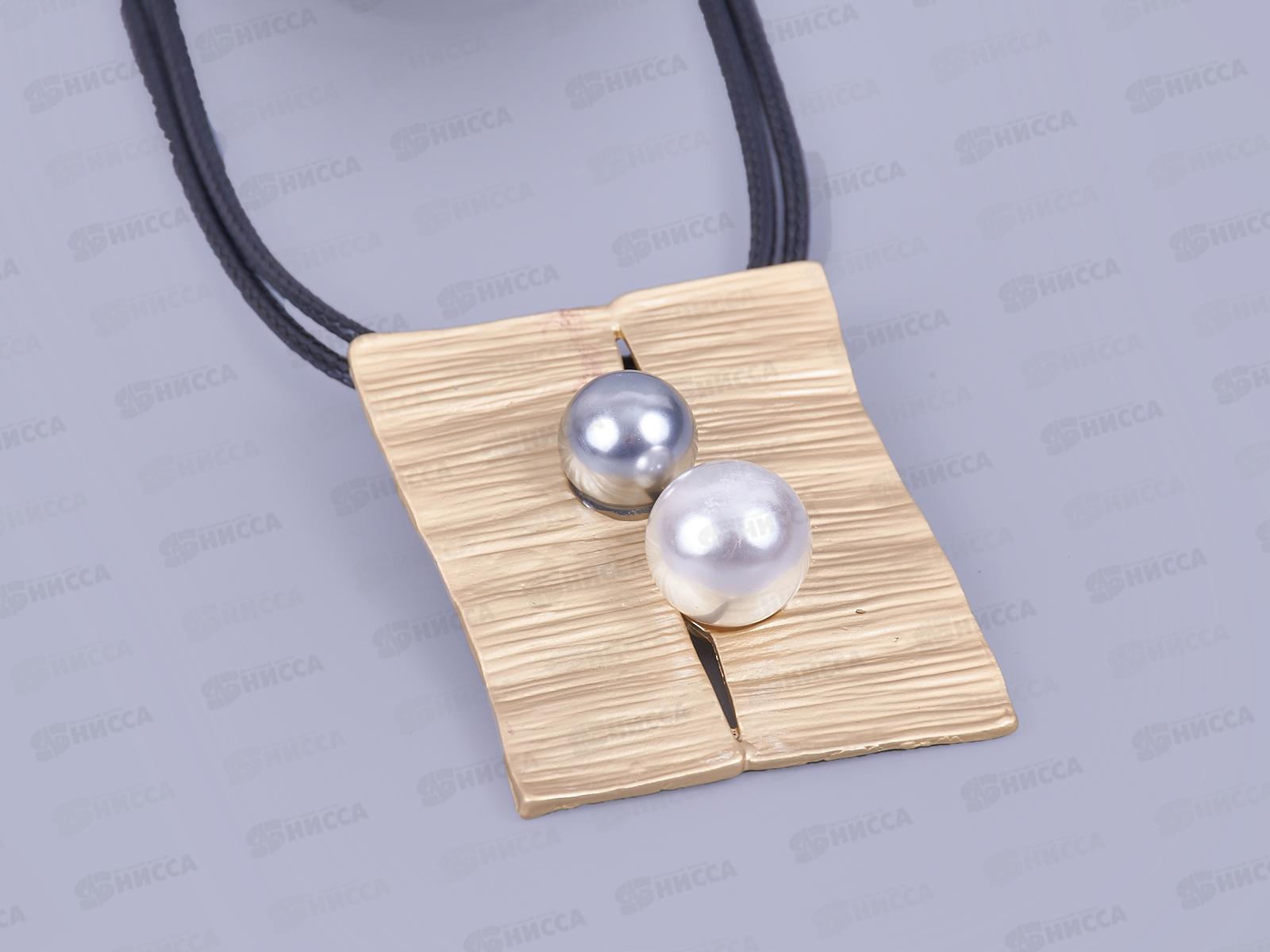 Подвеска на черном шнурке с кулоном №130