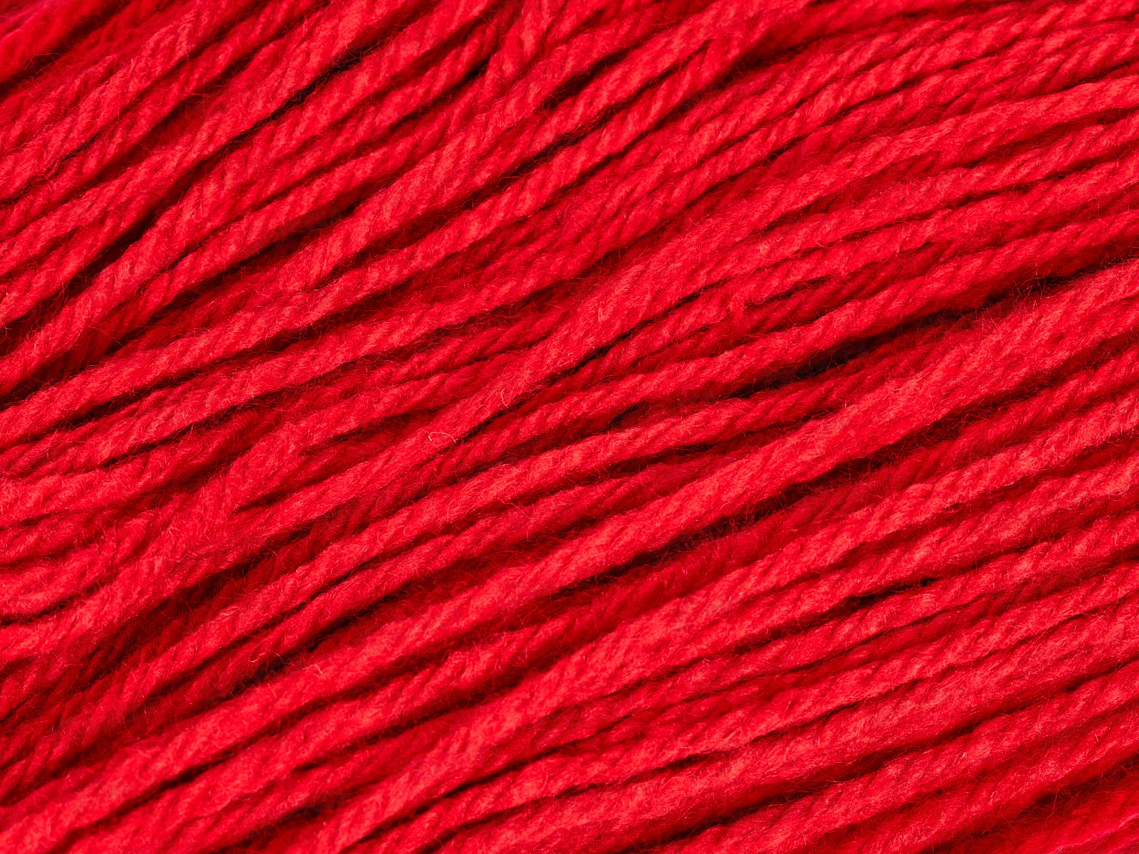 Пряжа 100% акрил пастма 250гр Красный мак