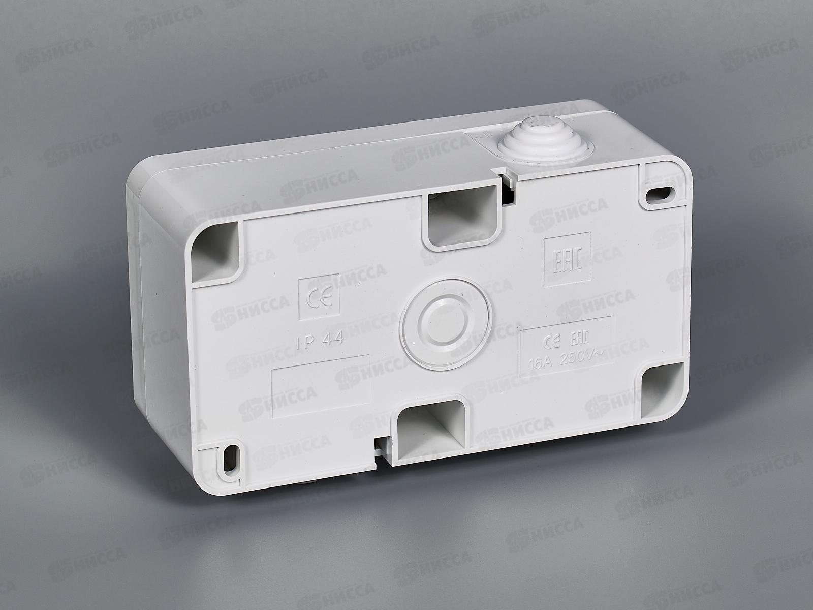 Розетка 2-х местная AQUA с заземлением белая 3123 со шторкой