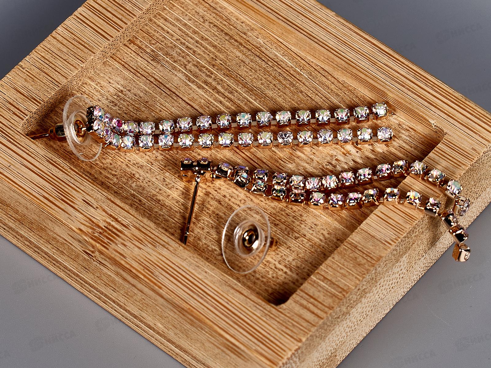 Набор бижутерии гривны+серьги со стразами №2640