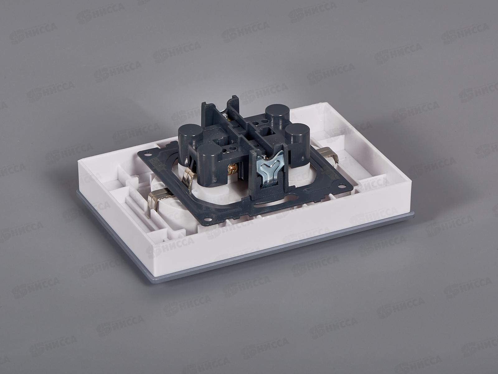 Розетка скрытой установки 2 местная Прогресс Glass с заземлением, защитные шторки, белая *10/100