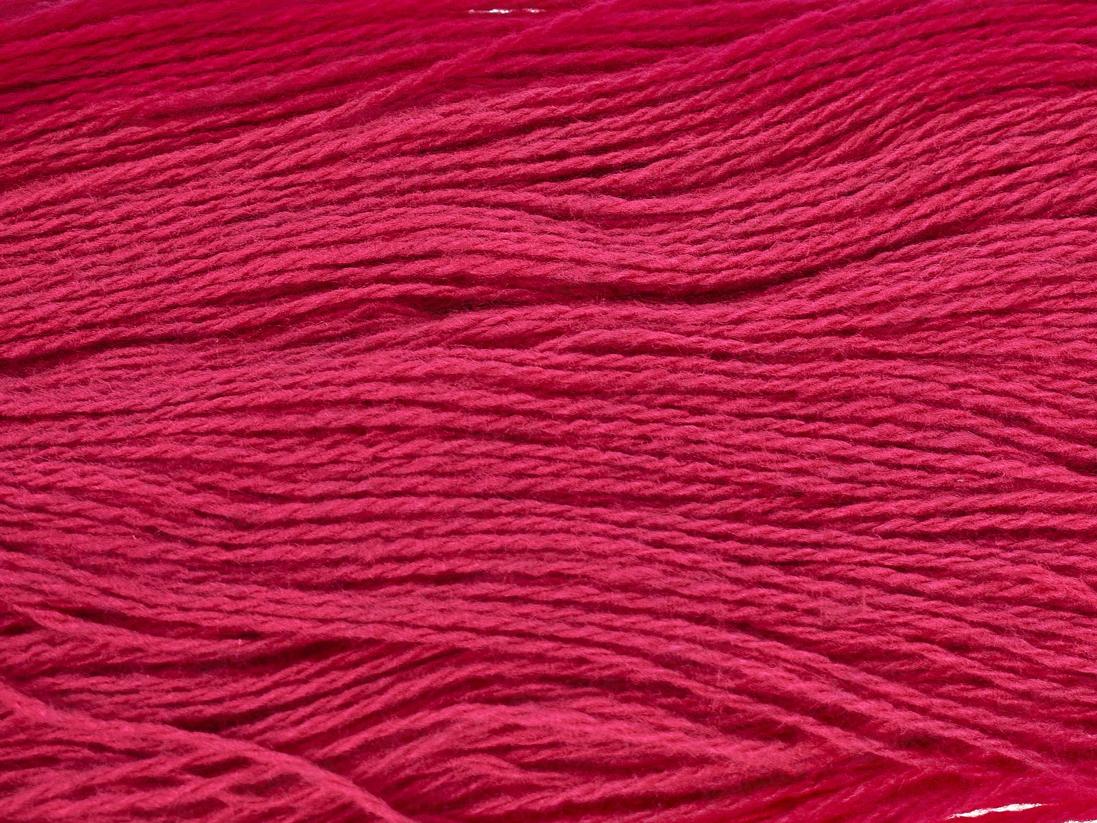 Пряжа 100% акрил пастма 250гр Малина