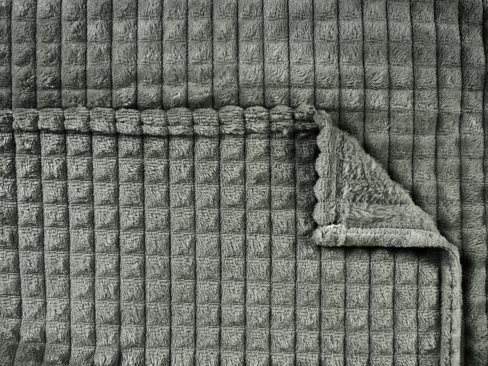 Плед Велсофт с тиснением Соты 220*200 18-3905 Графит