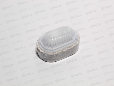Пемза для педикюра с щеткой белая 110-002